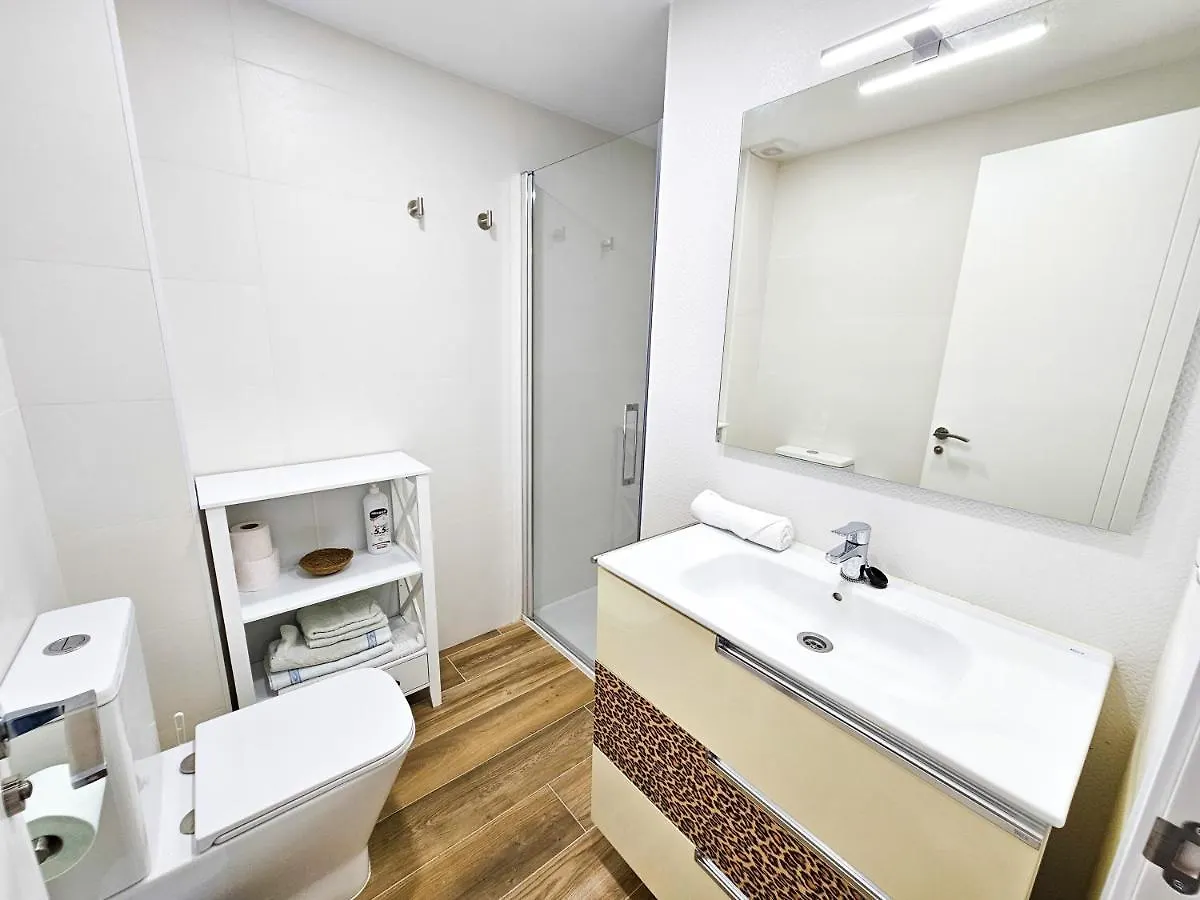 New Luxury Olamar Torre Del Mar 0*,